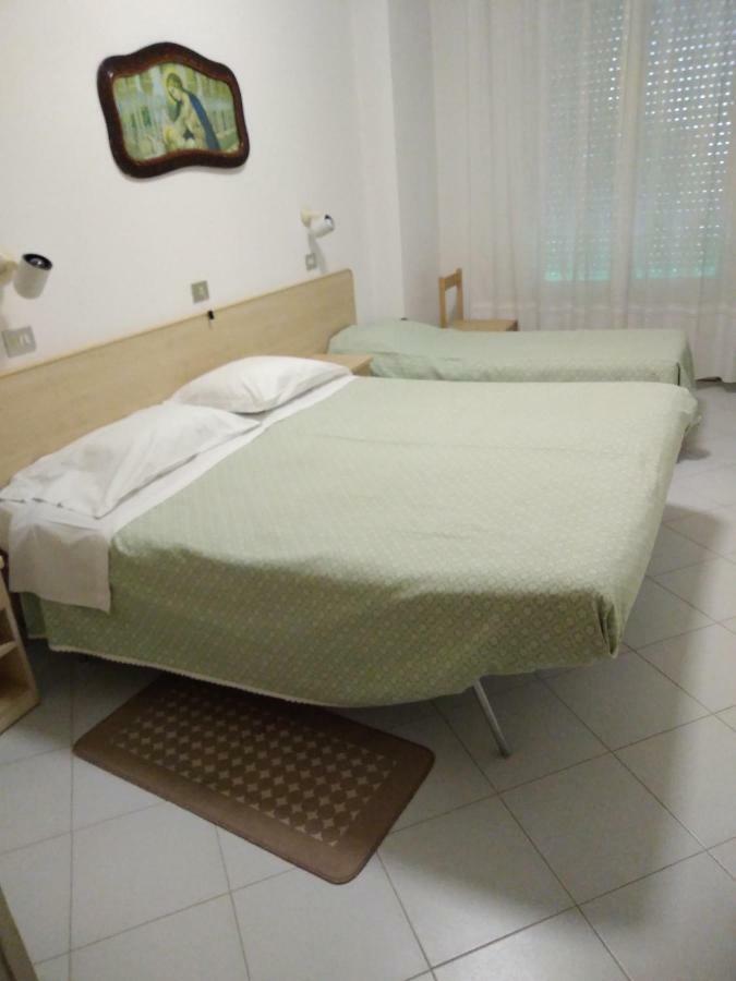 Albergo Villa Canapini Chianciano Terme Exteriör bild
