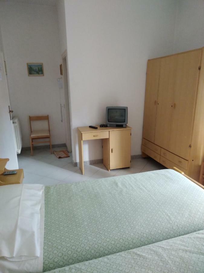 Albergo Villa Canapini Chianciano Terme Exteriör bild